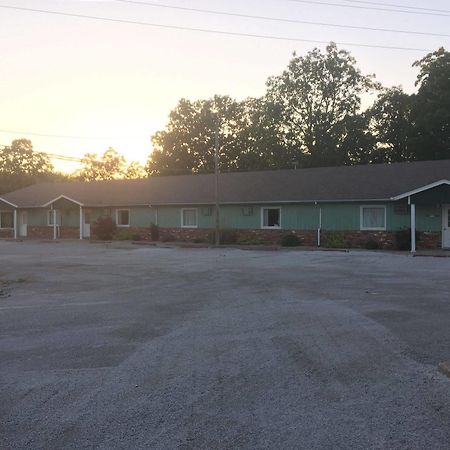 Carlin Villa Motel Carlinville Eksteriør bilde