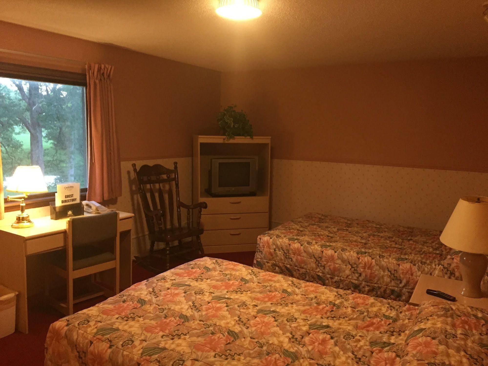 Carlin Villa Motel Carlinville Eksteriør bilde